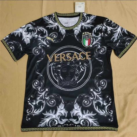 maglia da calcio versace|MAGLIA ITALIA SPECIAL EDITION VERSACE – outletdelcalcio.